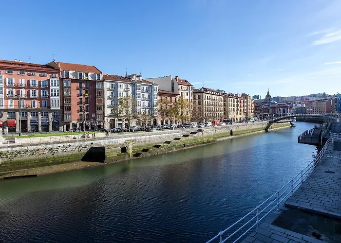 Centrico Con Vistas A La Ria! Garaje, Ideal 2-4 Daire Bilbao
