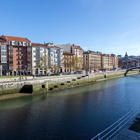 Céntrico Con Vistas A La Ría! Garaje, Ideal 2-4 Appartamento Bilbao