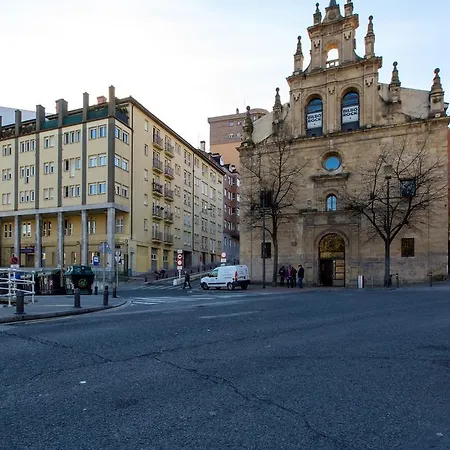 Céntrico Con Vistas A La Ría! Garaje, Ideal 2-4 Bilbao