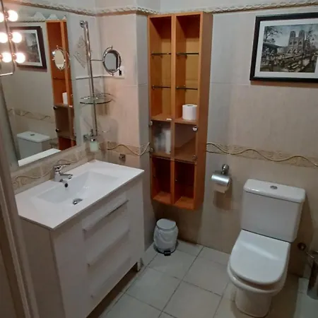 아파트 Centrico Con Vistas A La Ria! Garaje, Ideal 2-4 *